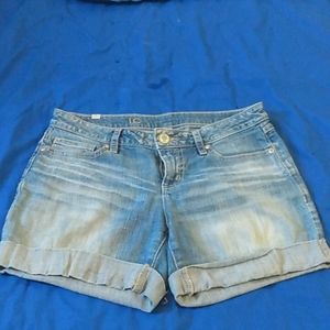 Lauren Conrad Jean cuffed women's shorts size 4